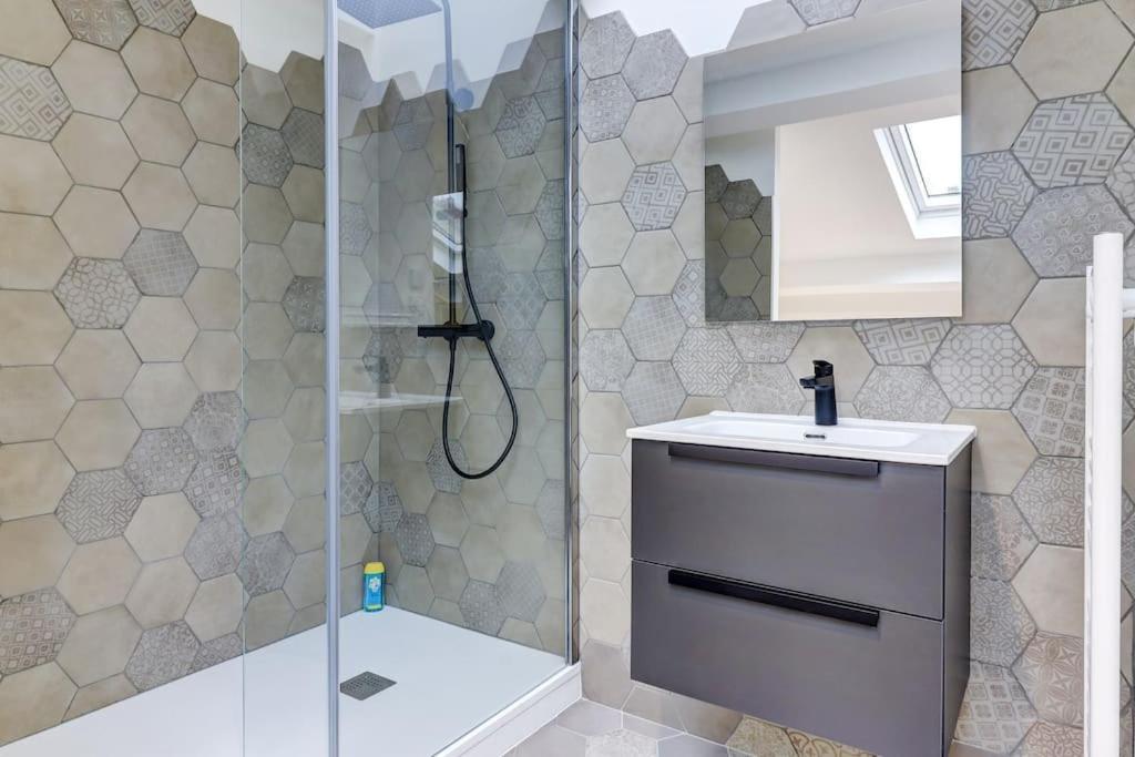 La Cambuse Topdestination-Bourg - Centre Ville - Classe 3 Etoiles מראה חיצוני תמונה