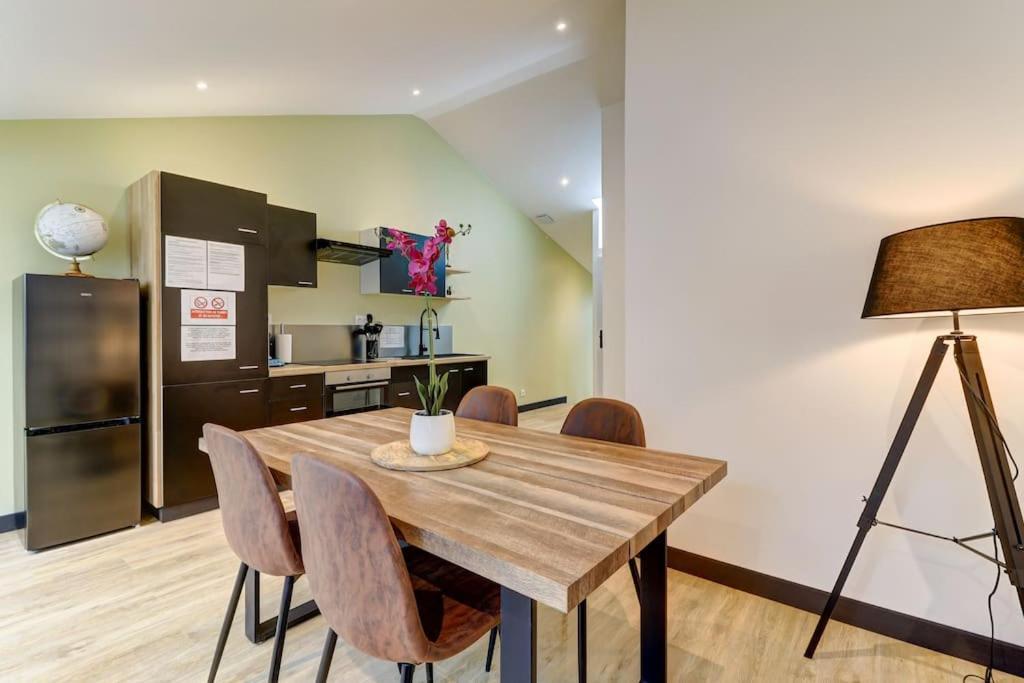 La Cambuse Topdestination-Bourg - Centre Ville - Classe 3 Etoiles מראה חיצוני תמונה