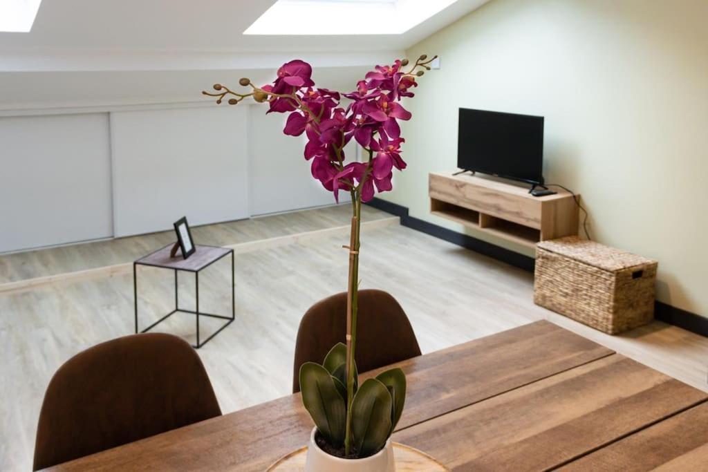 La Cambuse Topdestination-Bourg - Centre Ville - Classe 3 Etoiles מראה חיצוני תמונה